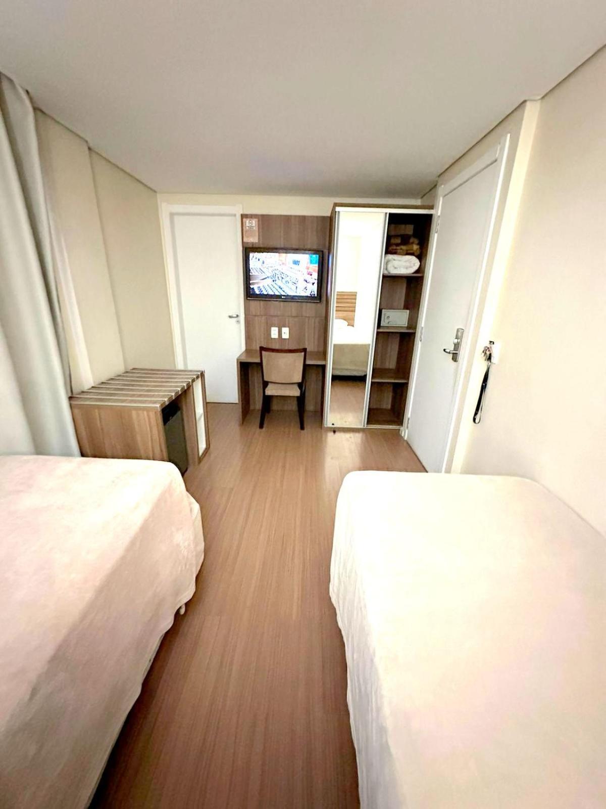 Umbu Hotel Porto Alegre - Centro Historico - Prox Aeroporto 15Min Room photo